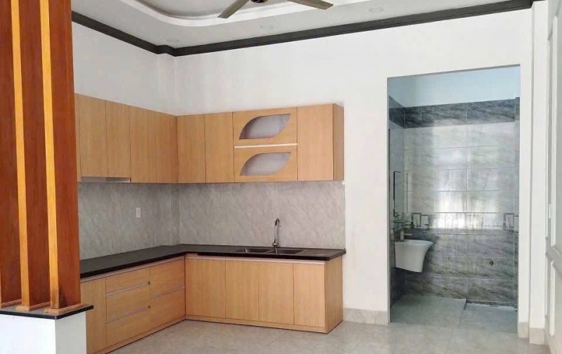 SIÊU PHẨM Ô TÔ ĐẬU TẠI CỬA - NHÀ 3 TẦNG - ĐƯỜNG SỐ 6, LINH XUÂN