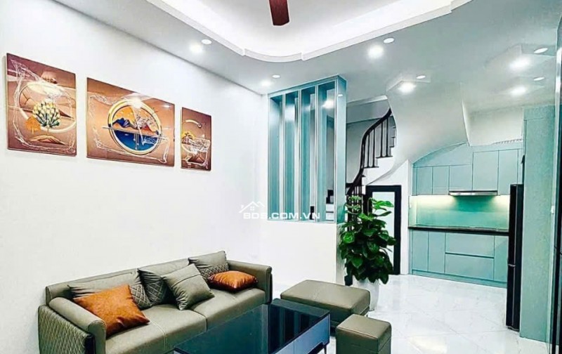 Bán Nhà Gấp Định Công Thượng -Hoàng Mai , DT 54m2 , Giá hơn 9 tỷ ,OTo gần