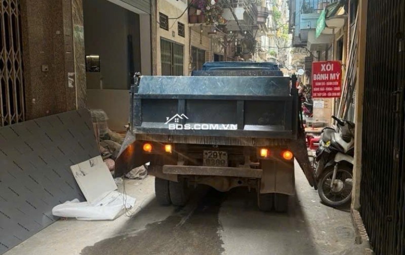 Phân lô ô tô qua nhà, mặt ngõ kinh doanh, Tây Sơn, Đống Đa, gần phố, ngõ thông, 32m x 5T, 8 tỷ
