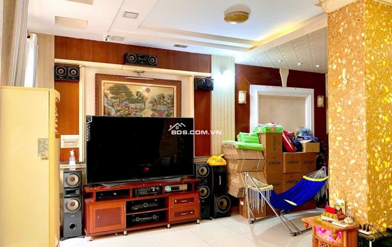 Nhà 3 Tầng Hẻm Xe Hơi, Phan Văn Trị,  Gò Vấp – Giá 17.5 Tỷ