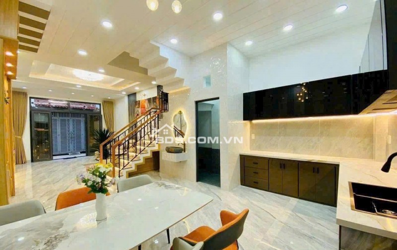 7.3 Tỷ Bán Nhà Kim Giang, Mới koong, Ô tô đỗ cổng– HƯỞNG TRỌN TIỆN ÍCH KĐT Linh Đàm 48m  MT:5m