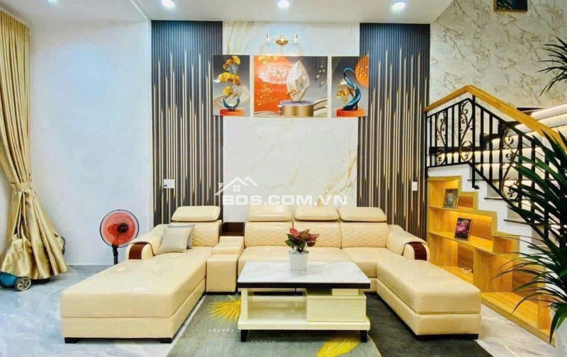 7.3 Tỷ Bán Nhà Kim Giang, Mới koong, Ô tô đỗ cổng– HƯỞNG TRỌN TIỆN ÍCH KĐT Linh Đàm 48m  MT:5m