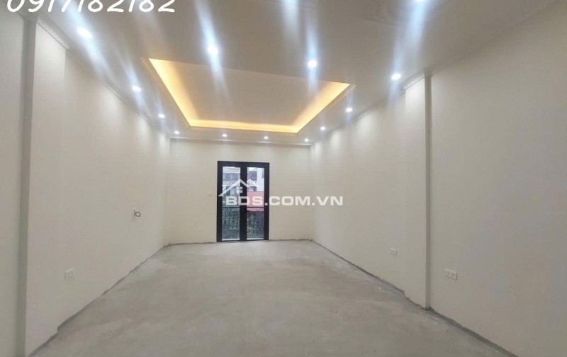 NGÕ THÔNG Ô TÔ TRÁNH, KINH DOANH, 6 TẦNG THANG MÁY MỚI ĐẸP LONG LANH, 2 THOÁNG