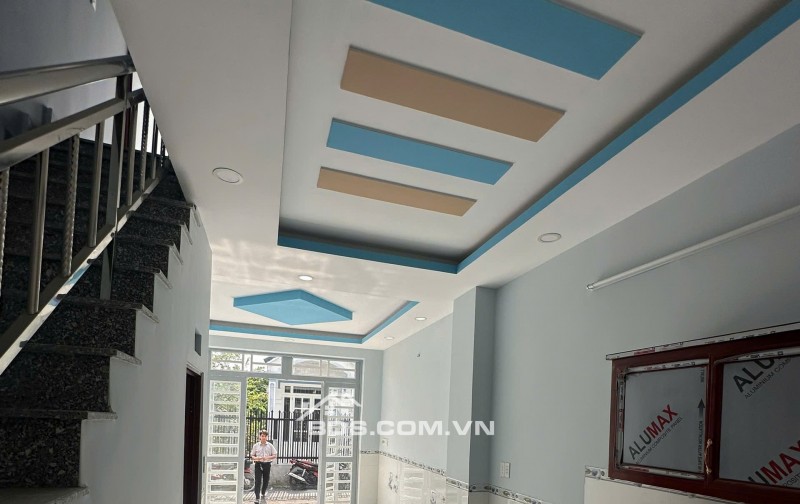 Bán nhà mặt phố liền kề chỉ 650 Triệu ngay Trung tâm Thị trấn Đức Hòa