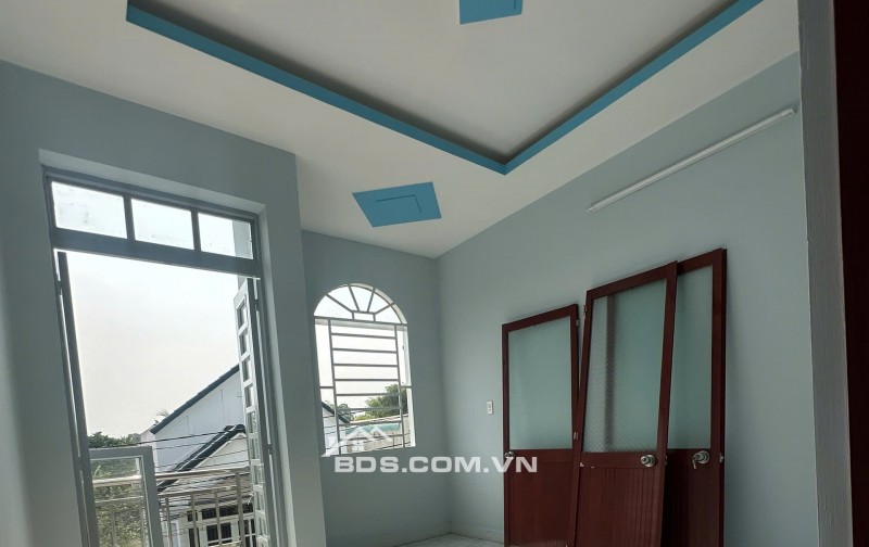 Bán nhà mặt phố liền kề - nhà mới xây chỉ 650 Triệu