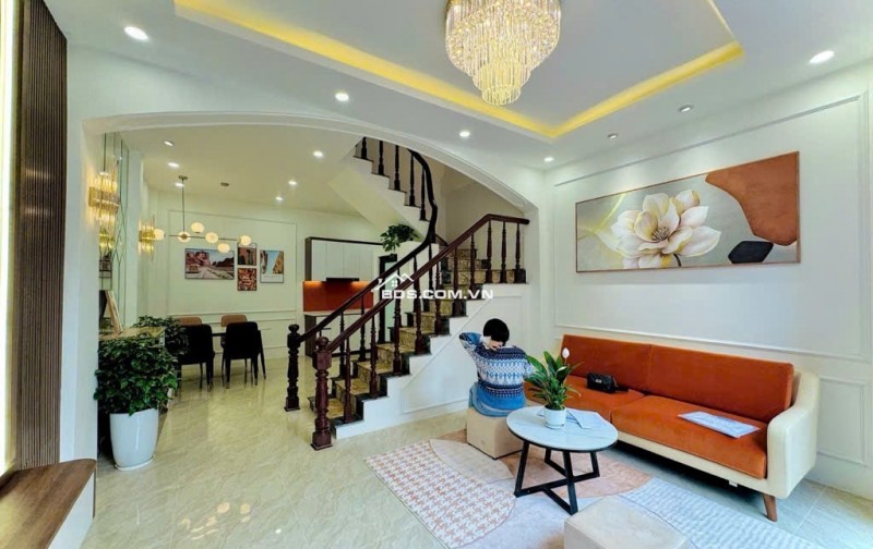 CHÍNH CHỦ CẦN BÁN NHÀ HOÀNG MAI,