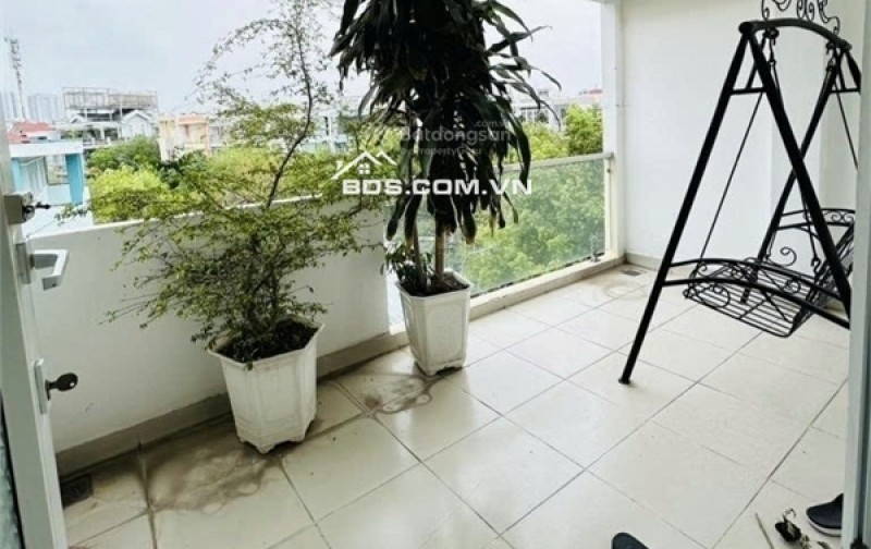 GẤP BÁN NHÀ Q7- NGUYỄN THỊ THẬP - DT KHỦNG 150m2 - Ô TÔ NGỦ NHÀ - NHỈNH 15 TỶ ( NGANG 5 M )