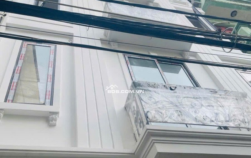 Hàng hiếm Lạc Long Quân, 50m2, 8 tầng, thang máy, mặt tiền 6m,  gara ô tô, 10m ra mặt phố, giá 21 tỷ thương lượng
