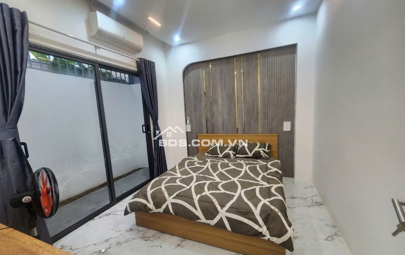 NHÀ GẦN CHỢ HOÀ XUÂN ĐÀ NẴNG, 3 TẦNG FULL NỘI THẤT, 100M2 CHỈ 5.4 TỶ. LH:0906428491