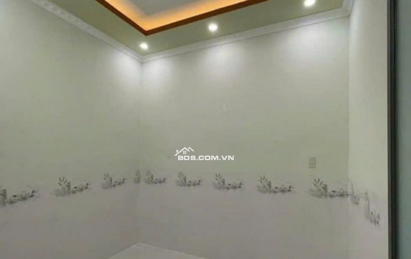 Bán gấp nhà 93m2 Giá 660tr SHR ở xã Tân Hiệp Huyện Hóc Môn, Vỡ nợ Gấ