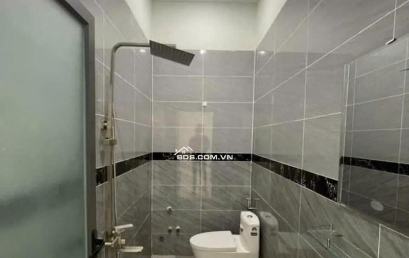 Bán gấp nhà 93m2 Giá 660tr SHR ở xã Tân Hiệp Huyện Hóc Môn, Vỡ nợ Gấ
