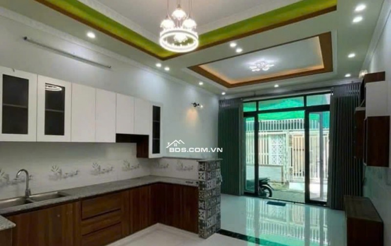 Bán gấp nhà 93m2 Giá 660tr SHR ở xã Tân Hiệp Huyện Hóc Môn, Vỡ nợ Gấ