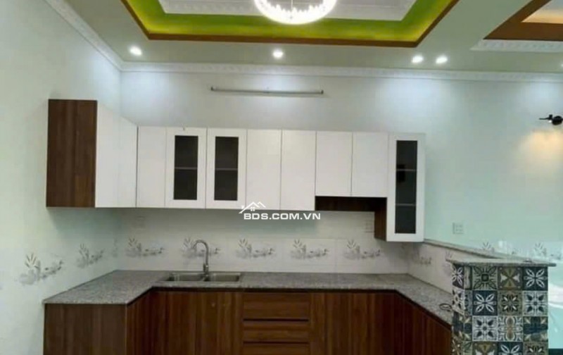 Bán gấp nhà 93m2 Giá 660tr SHR ở xã Tân Hiệp Huyện Hóc Môn, Vỡ nợ Gấ