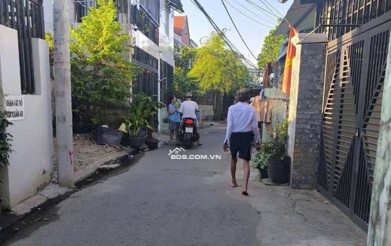 Bể nợ nên bán nhanh nhà 57m2 Tân Xuân 2, Hóc Môn giá 650 Triệu có SHR