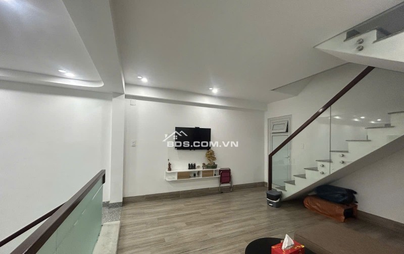 BĐS ĐÀ NẴNG. NHÀ MẶT TIỀN TRUNG TÂM HẢI CHÂU - NGAY CHỢ MỚI - VỪA Ở VỪA KINH DOANH