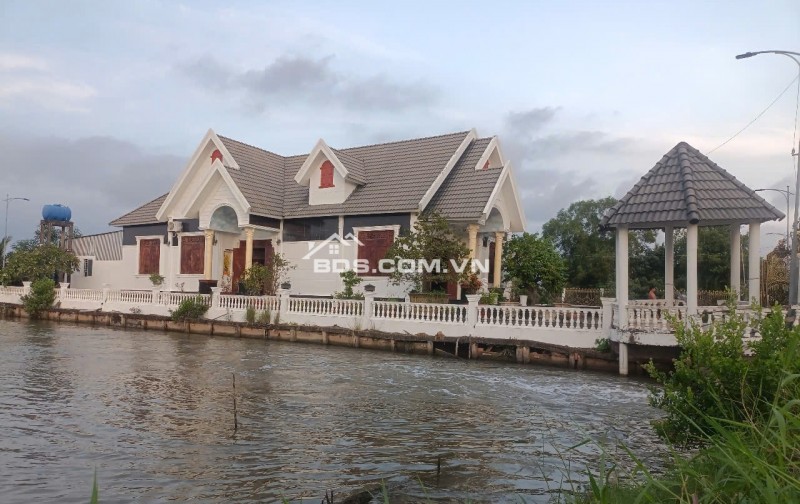 Chính chủ cần bán 35 công vuông ,thổ cư nhà ở 300m2 tại Quách Phẩm Bắc , Đầm Dơi, Cà Mau
