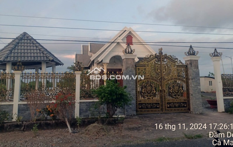 Chính chủ cần bán 35 công vuông ,thổ cư nhà ở 300m2 tại Quách Phẩm Bắc , Đầm Dơi, Cà Mau