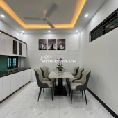 NHÀ ĐẸP PHỐ PHÙNG CHÍ KIÊN, CẦU GIẤY, CHỈ CẦN XÁCH VALI VỀ Ở LUÔN