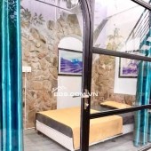 Hom estay gần biển Mỹ Khê-Dòng tiền 40 triệu tháng -Giá chỉ 8,3 tỷ .