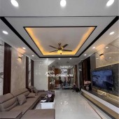Bán nhà 56m2, 4 tầng, Q.7, 8.2 tỷ, sổ hồng riêng