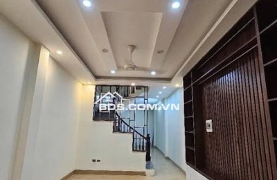 Bán nhà mặt ngõ Ngô Gia Tự, Long Biên, Gần Vinhomes, 50m2 x 4 tầng, Ngõ Nông, 6 tỷ 38