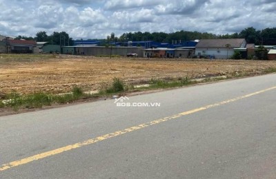2 LÔ ĐƯỜNG NHỰA 10X60=600M2 THỔ CƯ, SHR, ĐỐI DIỆN SÂN BÓNG ĐÁ HOÀNG GIA, GIÁ 460TR
