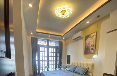 NHÀ TRUNG TÂM 3/2 Q10 – GẦN VÒNG XOAY DÂN CHỦ – GIÁ CHỈ 3 TỶ 89