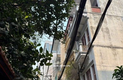 Hoa Hậu lô góc Nguyễn Khánh Toàn, ngõ thông, 50m2 giá chào 10.5 tỷ