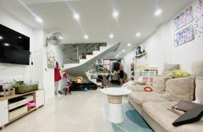 NHÀ MỚI ĐẸP NGAY VẠN HẠNH MALL – 3/2  QUẬN 10 - 50M 3 TẦNG  3PN - HOÀN CÔNG - GIÁ 8.3 TỶ TL. LH: 0908728638 (zalo 0969956925)