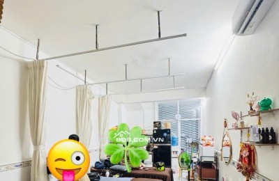 Nhà mặt tiền đường 6m, Lê Liễu, Tân Phú, 33m2, 2 tầng, nhỉnh 3 tỷ