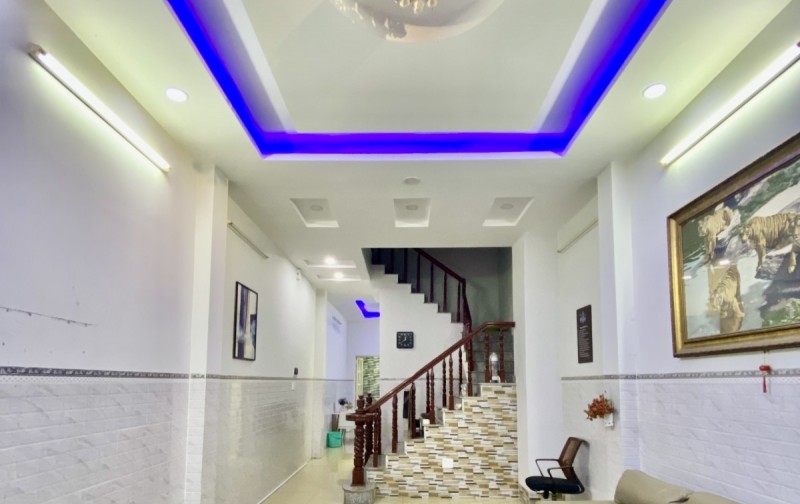 Bán nhà mặt phố quận bình tân - 4 tầng BTCT - Khu nhà cao tầng 8,3 tỷ