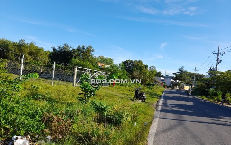 CHÍNH CHỦ CHO THUÊ MẶT TIỀN ĐƯỜNG HÙNG VƯƠNG GIÁ CẢ CỰC KỲ HỢP LÝ ( Mời a chị e môi giới )