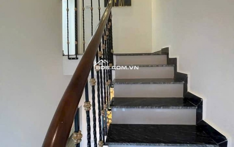 Nhà Đẹp Gần Đường Ô TÔ Tam Trinh 27m, 5 tầng, mt 3.2m, giá 5.95 tỷ