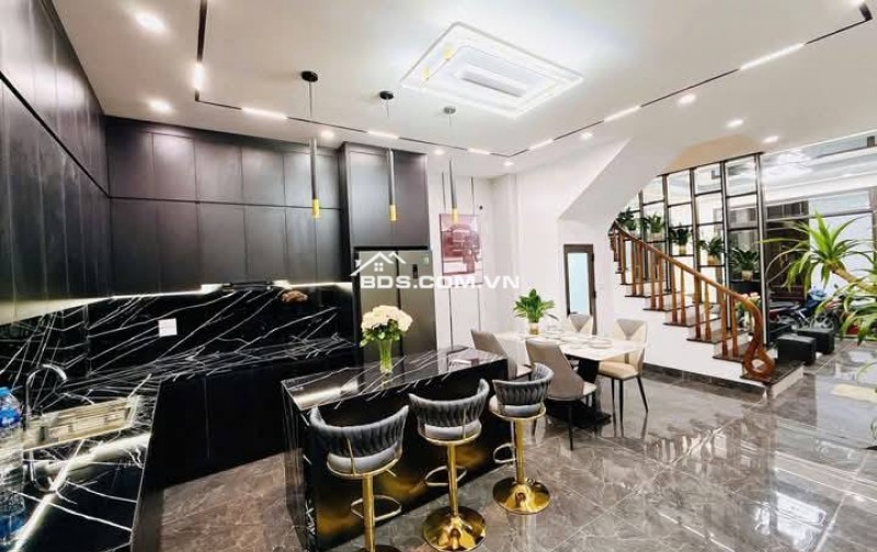 Nhà Đẹp Gần Đường Ô Tô Đại La, Hai Bà Trưng 54m, 4 tầng, mt 4.3m, giá 11.5 tỷ