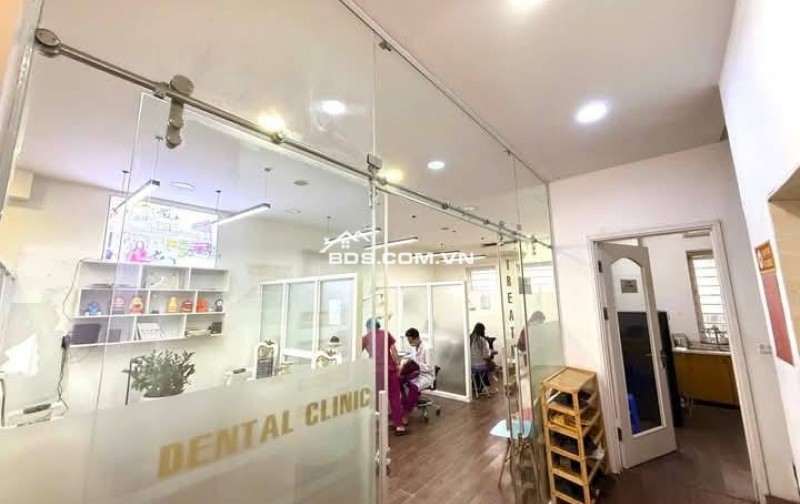 Nhà Đẹp Mặt Phố Kinh Doanh Xã Đàn, Đống Đa 98/135m, 5 tầng, mt 9m, giá 103 tỷ