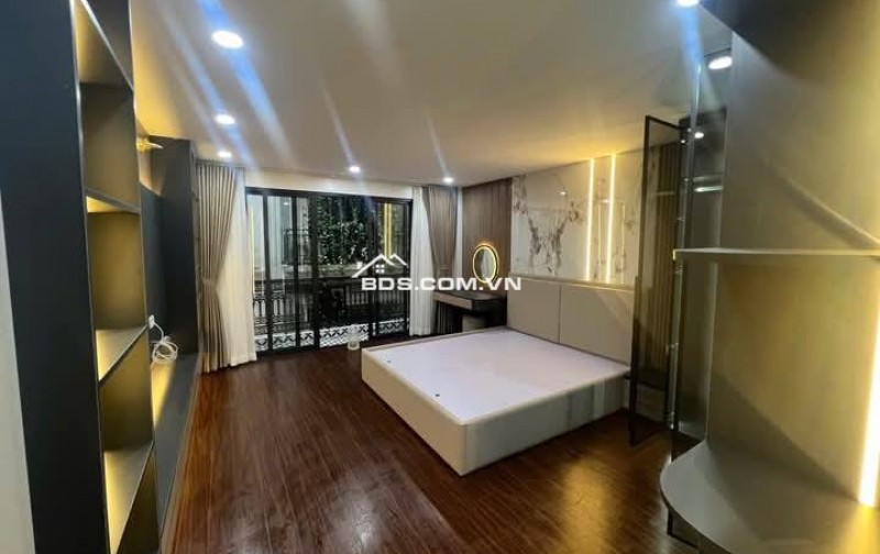 Nhà Đẹp Ô Tô Trong Nhà Hoàng Mai 50m, 6 tầng, mt 4.2m, giá 18.8 tỷ.