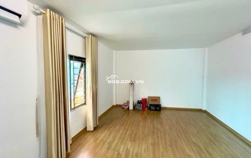 CẦN BÁN GẤP NHÀ 5 TẦNG PHỐ NGỌC TRÌ – LONG BIÊN – 30M² – GIÁ RẺ – NHÀ MỚI Ở NGAY