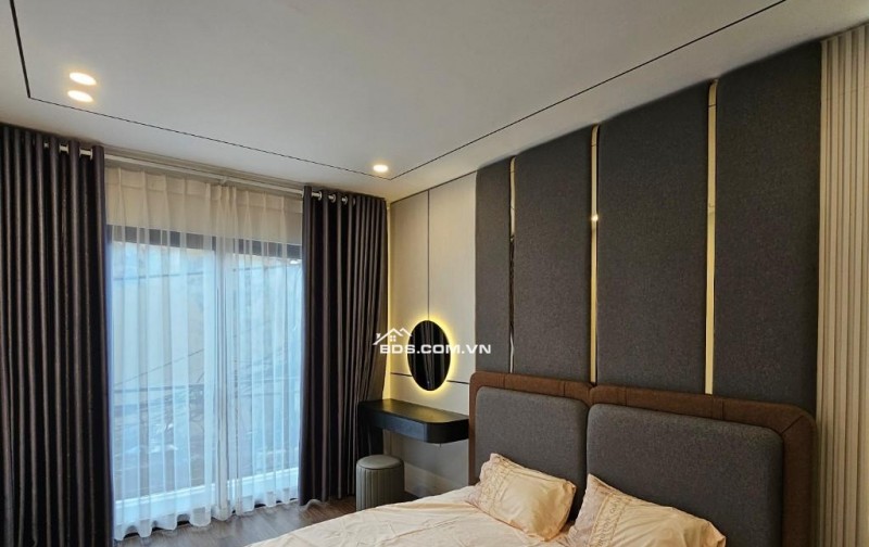 NHÀ MỚI TOANH , 2 MẶT THOÁNG,  CÁCH MỘT NHÀ RA MẶT PHỐ VŨ XUÂN THIỀU.  ĐẦY ĐỦNỘI THẤT SANG XỊN,  GIÁ HẠT DẺ.