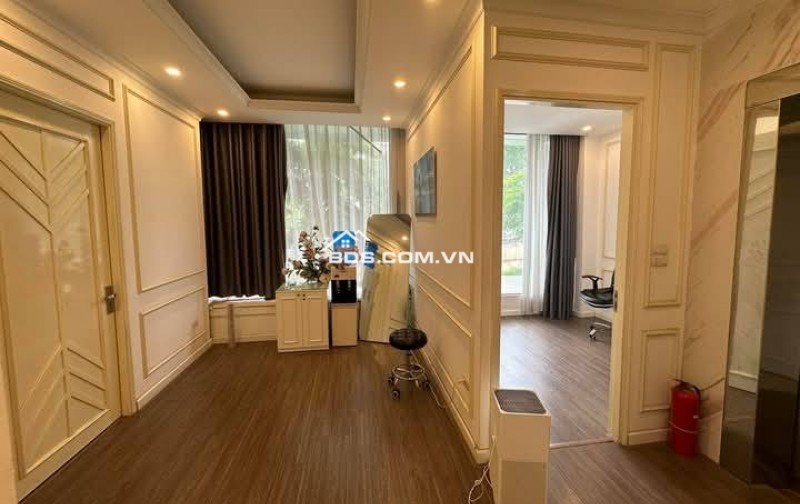 Nhà Đẹp Mặt Phố Kinh Doanh Đỉnh, Nguyễn Chí Thanh, Đống Đa 83/90m, 8 tầng, mt 9.4m, giá 56 tỷ