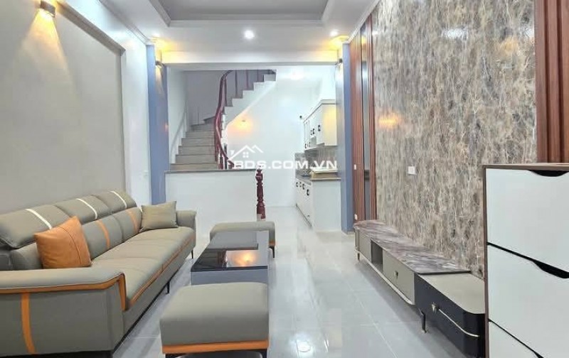 Nhà Đẹp Gần Đường Ô Tô, Vĩnh Hưng, Hoàng Mai 30m, 5 tầng, mt 3.5m, giá 6.5 tỷ