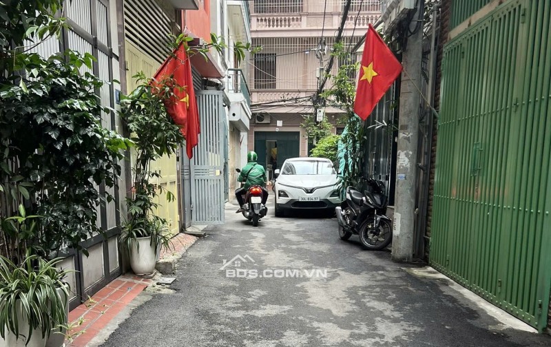 Phân Lô BCA - Gần Phố - Oto - 44m, 4 Tâng. Chỉ 13.2 Tỷ - Bùi Xương Trạch, Thanh Xuân.