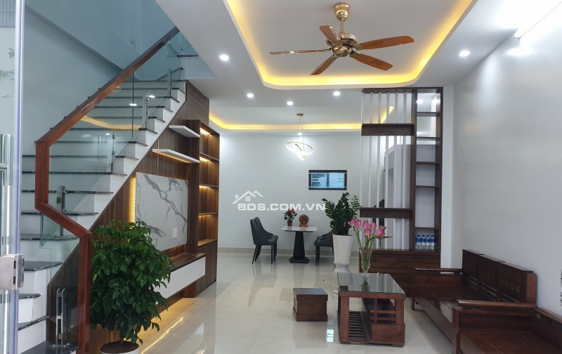 BÁN NHÀ ĐẸP 2.468 TỶ 3 TẦNG 51M2 ( TÂY NAM ) NGÕ KHU ĐÔ THỊ MỸ TRUNG