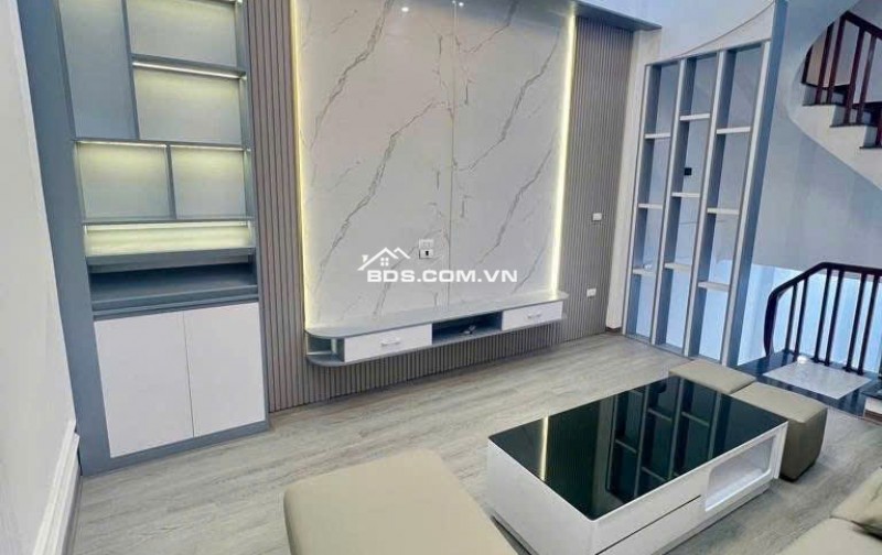 Bán Nhà cổ điển a,tứ hiệp, Thanh Trì, S:52m²*5T, full công năng, full nội thất,nhỉnh 7 tỉ.