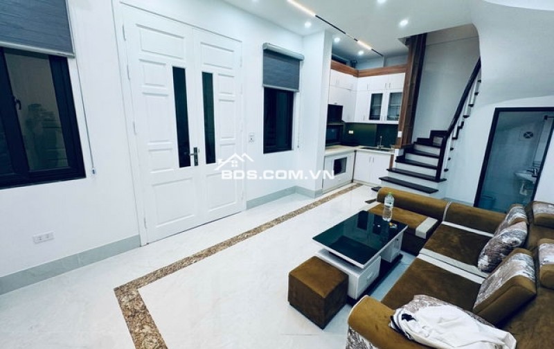 Bán Gấp Siêu Phẩm Nhà Yên Hòa, Cầu Giấy 40m2 – 5 Tầng – MT  5m – Giá chỉ 8 tỷ