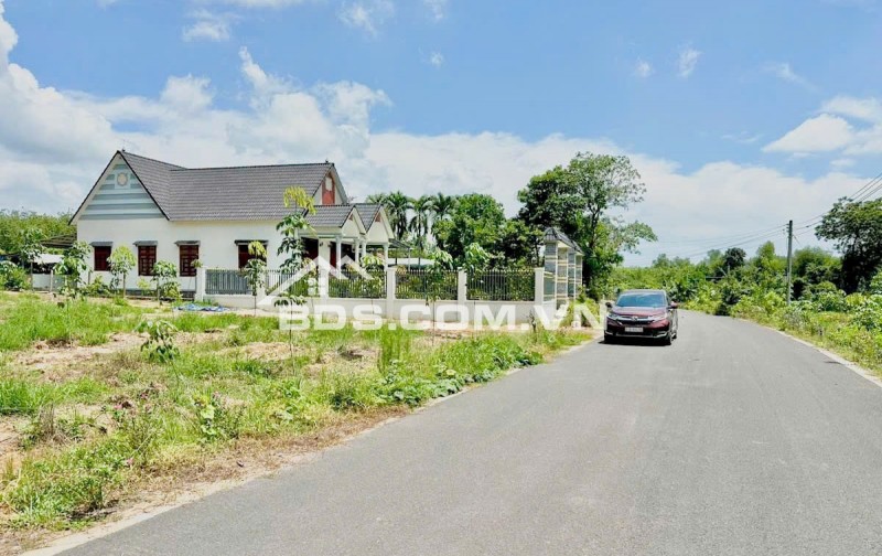 SANG GẤP 10x32=320M2 ĐẤT T.CƯ NGAY TRUNG TÂM SÁT CHỢ, TRƯỜNG HỌC DÂN ĐÔNG. GIÁ 235TR/SỔ