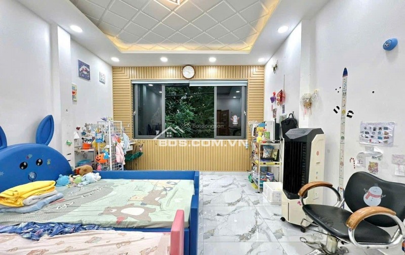 Cần Bán gấp nhà hẻm 128 đường Trần Quốc Thảo Quận 3
