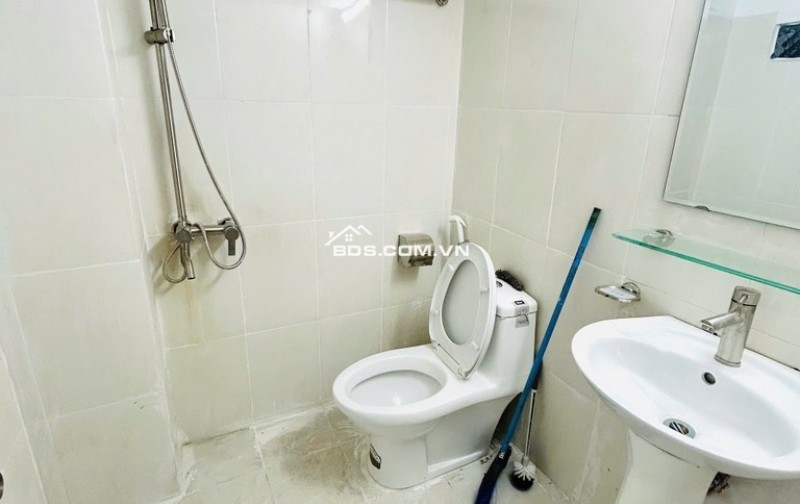 HƠN 5 TỶ-NHÀ ĐẸP NGÕ 1 BÙI XƯƠNG TRẠCH 33M-4 TẦNG-4 NGỦ-Ở LUÔN