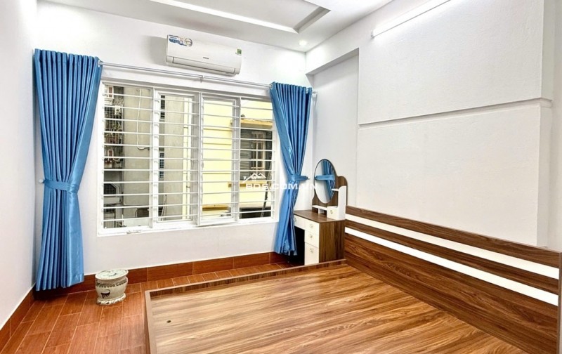 HƠN 6 TỶ-NHÀ ĐẸP-77 BÙI XƯƠNG TRẠCH-33M X4 TẦNG-NỘI THẤT ĐẸP Ở NGAY