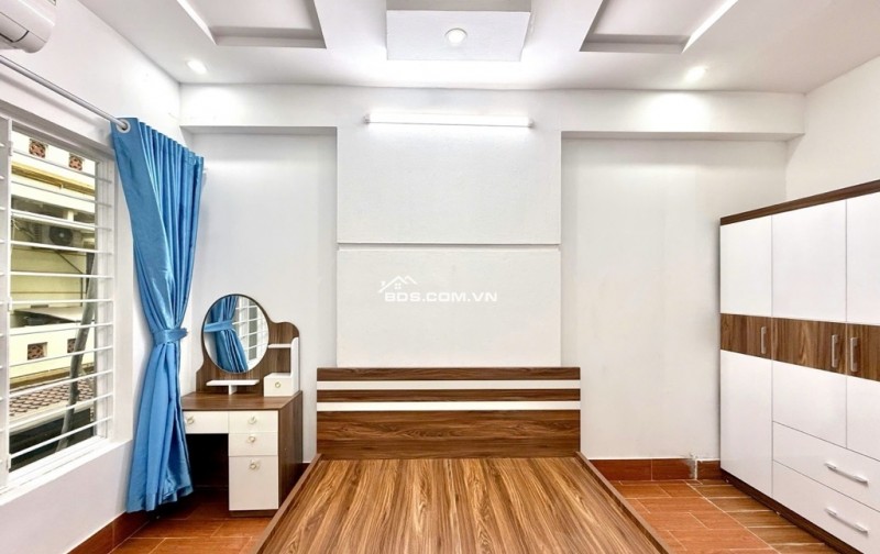 HƠN 6 TỶ-NHÀ ĐẸP-77 BÙI XƯƠNG TRẠCH-33M X4 TẦNG-NỘI THẤT ĐẸP Ở NGAY