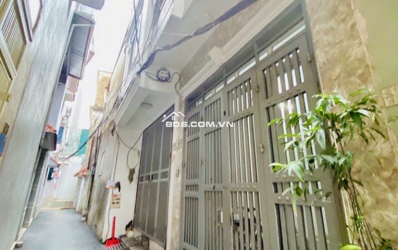 NHÀ ĐẸP-CẠNH HỒ HẠ ĐÌNH-KHƯƠNG ĐÌNH-Ô TÔ-NỘI THẤT 47M-4 TẦNG GIÁ 6,8 TỶ
